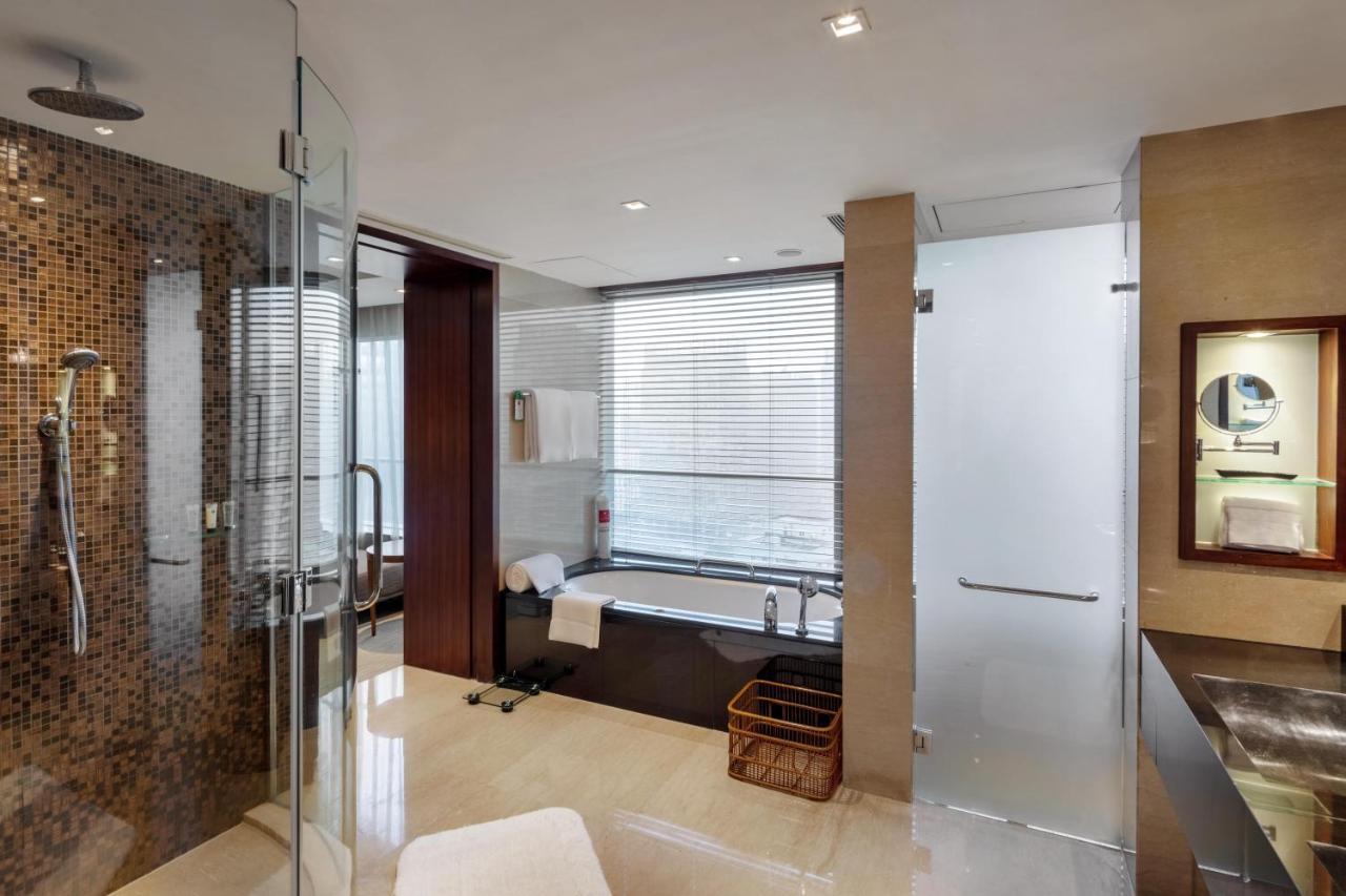 Hotel Grand Millennium 5*
